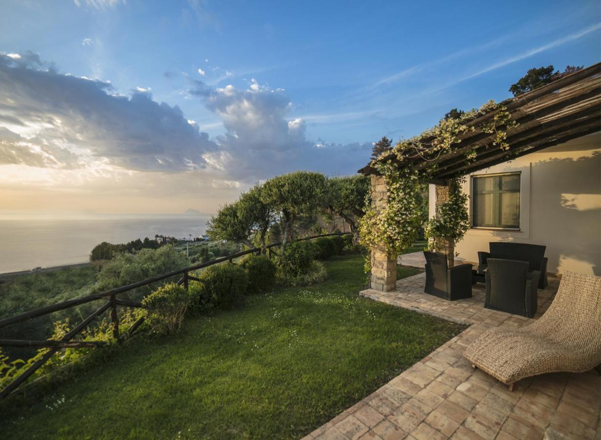 Villa Laura Capo dʼOrlando Екстериор снимка