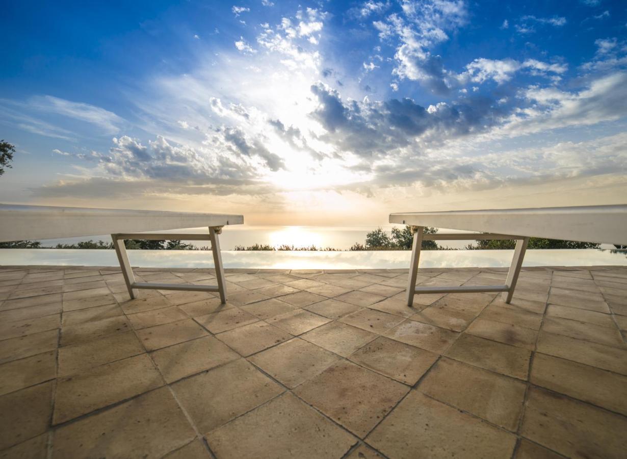 Villa Laura Capo dʼOrlando Екстериор снимка