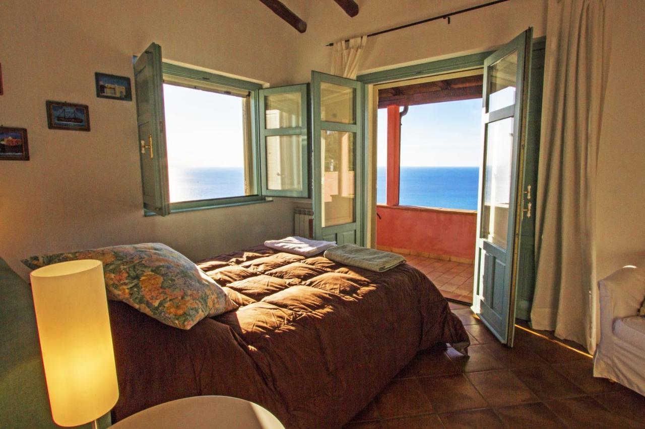 Villa Laura Capo dʼOrlando Екстериор снимка