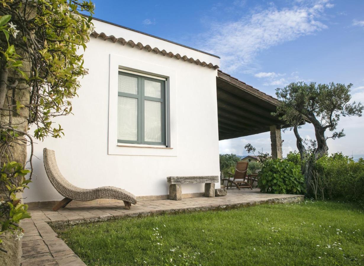 Villa Laura Capo dʼOrlando Екстериор снимка